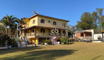 Chácara com 7 dormitórios à venda, 1500 m² por R$ 1.900.000,00 - Vitória Régia - Atibaia/SP