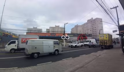 Galpão Marechal Tito 500 metros