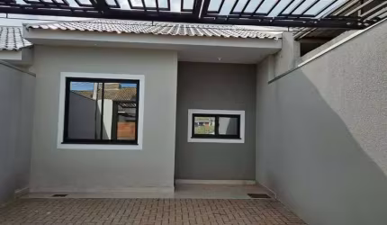 CASA COM TRÊS QUARTOS