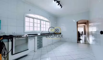 Casa no Continental com 3 quartos e 6 vagas de garagem - Espaço Gourmet