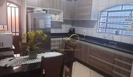 Sobrado com 3 dormitórios à venda, 200 m² por R$ 636.000,00 - Jardim Virginia Bianca - São Paulo/SP