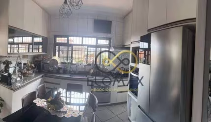 Casa com 3 dormitórios à venda, 153 m² por R$ 905.000 - Jardim Presidente Dutra - Guarulhos/SP