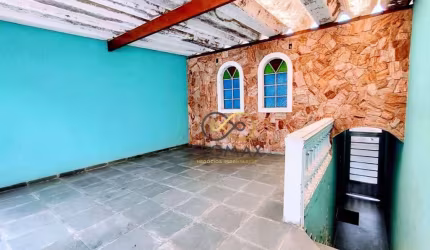 Casa no Continental com 2 quartos e 2 banheiros e 1 vaga coberta