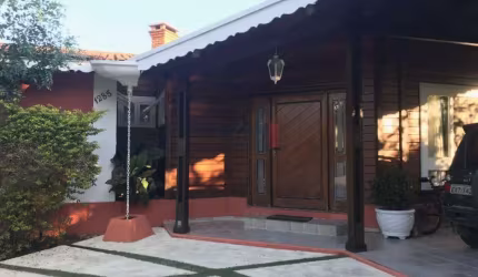 Casa em Condomínio à venda, 3 quartos, 1 suíte, 2 vagas, Condomínio Colonial Vale do Sol - Tremembe/SP