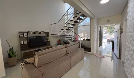 Casa em Condomínio à venda, 3 quartos, 3 suítes, 2 vagas, Loteamento Residencial Campos do Conde III - Tremembe/SP
