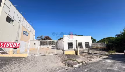 Ponto Comercial com amplo terreno na Av. Francisco Barreto Leme