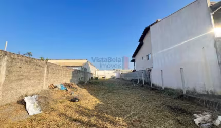 Terreno plano e murado próximo ao Fórum de Tremembé com 563,45m2 - Residencial ou Comercial