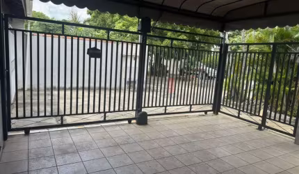 Casa Reformada a Venda na Esplanada Independência