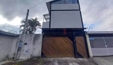 Casa de Madeira com 3 Quartos e Espaços Versáteis a Venda em Tremembé