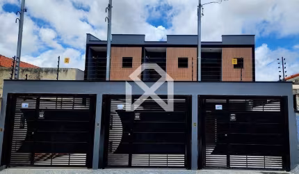 Sobrado à venda com 110m2, 3 dormitórios, 1 Suíte com Sacada, 2 Vagas de garagem, Jardim Maringá, S