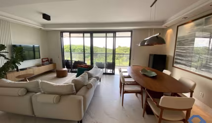 Apartamento à venda no Novo Campeche com 3 suítes e 2 vagas.