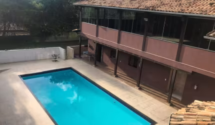 SITIO NO BAIRRO TREVO