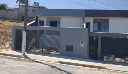 CASA DE TRÊS QUARTOS NO BAIRRO SANTA MARIA EM VESPASIANO