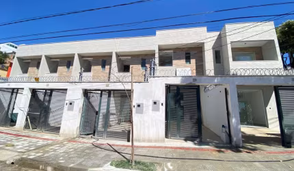 CASA GEMINADA DE DOIS QUARTOS NO BAIRRO PLANALTO