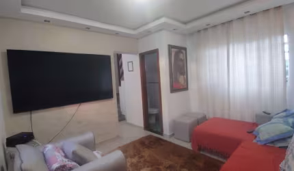 CASA EM CONDOMINIO COM TRÊS QUARTOS NO SANTA AMELIA!!