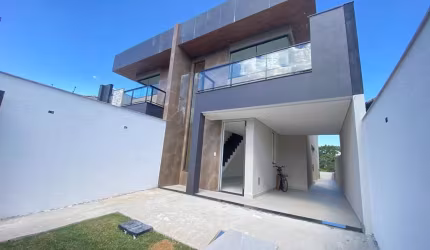 CASA DE ALTO PADRÃO DE TRÊS QUARTOS NO BAIRRO SANTA BRANCA