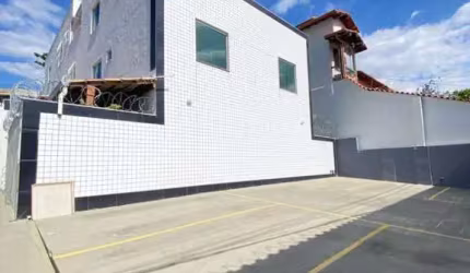 COBERTURA DE TRÊS QUARTOS NO BAIRRO CÉU AZUL