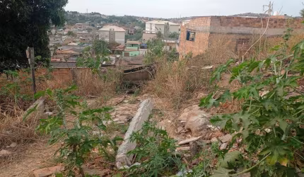 Lote 200 metros no Bairro Nova Pampulha