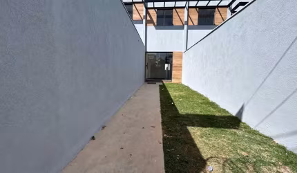 CASA GEMINADA DE DOIS QUARTOS NO BAIRRO RIO BRANCO