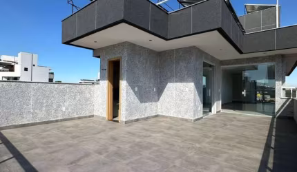 COBERTURA DE QUATRO QUARTOS, UM POR ANDAR NO LIBERDADE