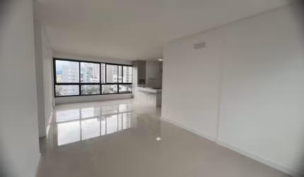 Apartamento com 3 quartos para alugar na Avenida 3ª Avenida, 101, Centro, Balneário Camboriú, 115 m2 por R$ 8.000