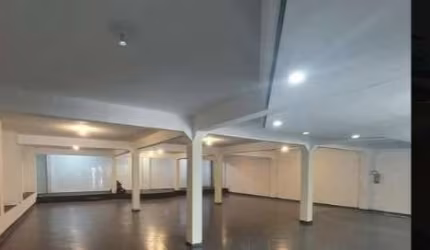 Sala comercial para alugar na Rua Nepal, 600, Nações, Balneário Camboriú, 250 m2 por R$ 9.000
