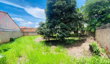 Terreno à venda em Resende-RJ, bairro Jardim D'oeste, 448m² de área. Aproveite essa oportunidade!