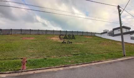 Terreno à venda em Resende-RJ, Parque Ipiranga - 374m² de área! Aproveite essa oportunidade única!