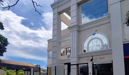 Apartamento 77 m2, andar alto,  com vista privilegiada  de Maringá
