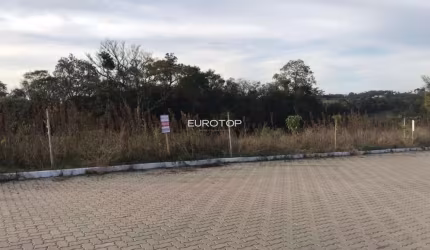Terreno plano e ótima metragem!