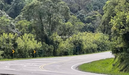 Ampla área de terras com frente para a BR 470!