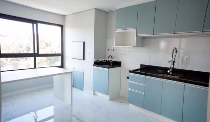 Lindo apartamento semi mobiliado de 2 dormitórios e com vista privilegiada!