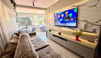 Excelente apartamento semi mobiliado de 2 dormitórios e 2 vagas de garagem!