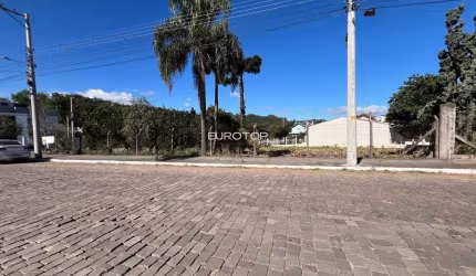 Amplo terreno plano de esquina!