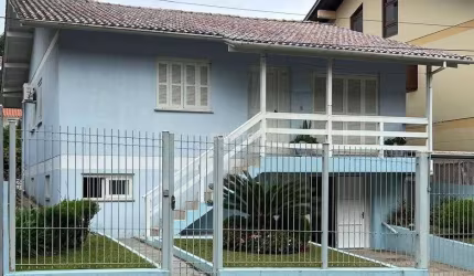 Ótima casa de 3 dormitórios no bairro Botafogo!