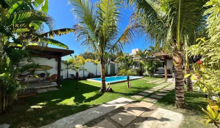 LINDA CASA EM ARRAIAL D`AJUDA COM PISCINA ESTILO RUSTICO