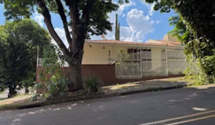 Casa para alugar na DOS ANDRADAS, 352, Zona 05, Maringá por R$ 5.500