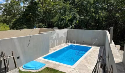SOBRADO COM 2 SUÍTES E PISCINA - NOVA CEREJEIRA - ATIBAIA/SP