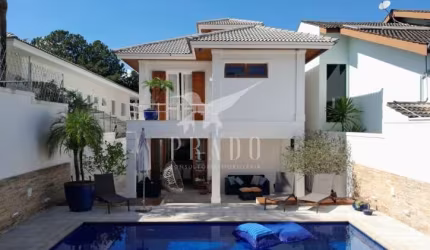 CASA COM 3 SUITES E PISCINA VILA SANTISTA ATIBAIA-SP.