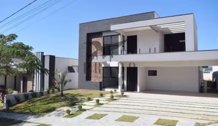 CASA EM CONDOMINIO 04 SUÍTES - COND FIGUEIRA GARDEN - ATIBAIA/SP