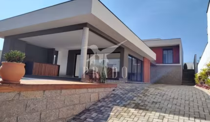CASA EM CONDOMÍNIO ALTO PADRÃO