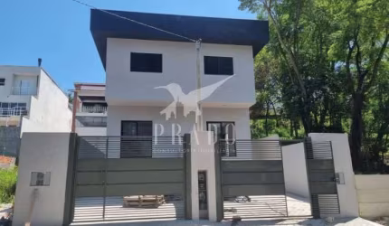 CASA COM 3 SUÍTES JD MARISTELA ATIBIA/SP