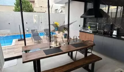 Casa à Venda 3  dormitórios Porteira Fechada, Cond. Terras de Atibaia I
