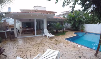 Casa com 3 dormitórios à venda, 260 m² por R$ 3.200.000,00 - Maresias - São Sebastião/SP