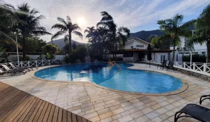 Casa com 3 dormitórios para alugar, 130 m² por R$ 3.200,00/dia - Maresias - São Sebastião/SP