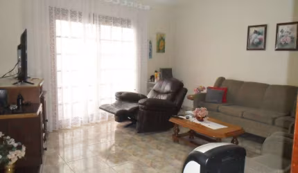Casa à venda, 2 quartos, 2 suítes, 6 vagas, Santa Maria - São Caetano do Sul/SP