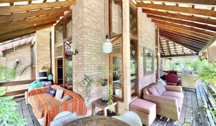Casa com Terreno 3.300 m² - Rústica 3d/1ste + edícula. Arq. Pepe Asbun!