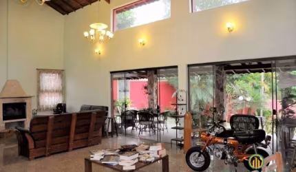 Casa em condomínio com 4 dorms (2 suites) - Residencial Vila Verde