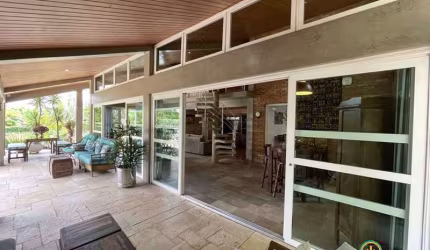 Casa MOBILIADA 4d (3sts) , lareira, piscina, anexos gourmet/multiuso!