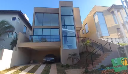 Casa nova, moderna 3 suites, acabamento de 1ra, quintal piscina e gourmet